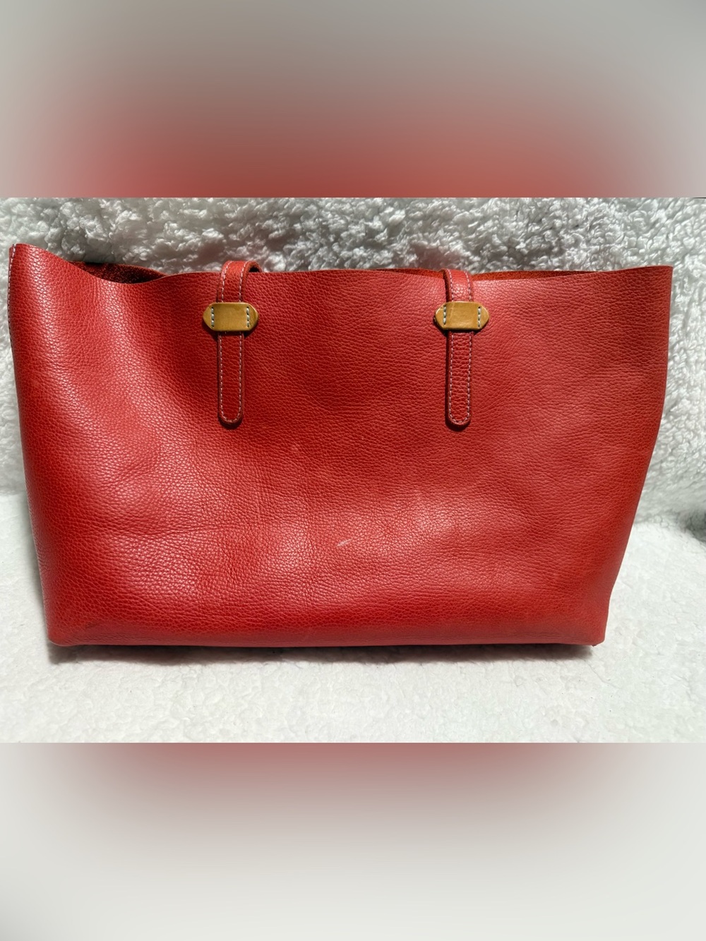 Consuela Classic Red Valentina Leather Shoulder Bag - Picture 7 of 9